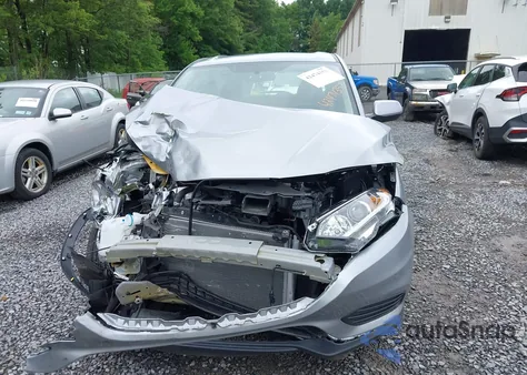 2021 Honda Hr-V Lx из США, поврежденный, VIN 3CZRU6H32MM716117